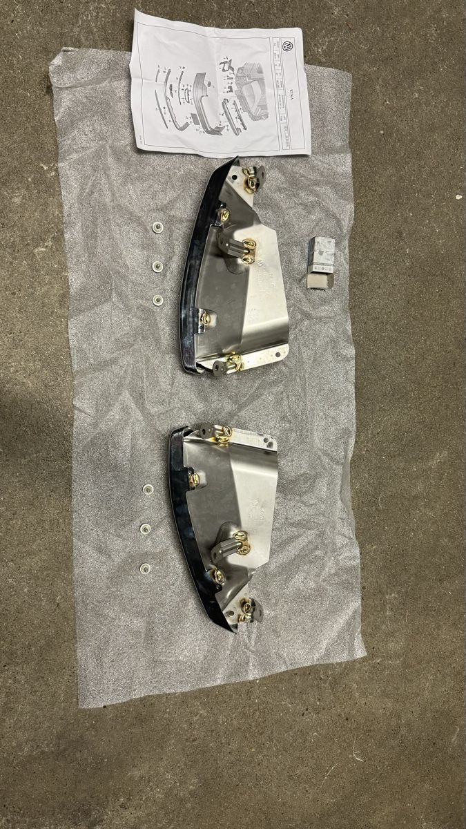 Volkswagen Sistemi di scarico: VW Passat Auspuff Blenden – Nuovo e nell'imballaggio originale da Bern venduto da Wynigrooves 1