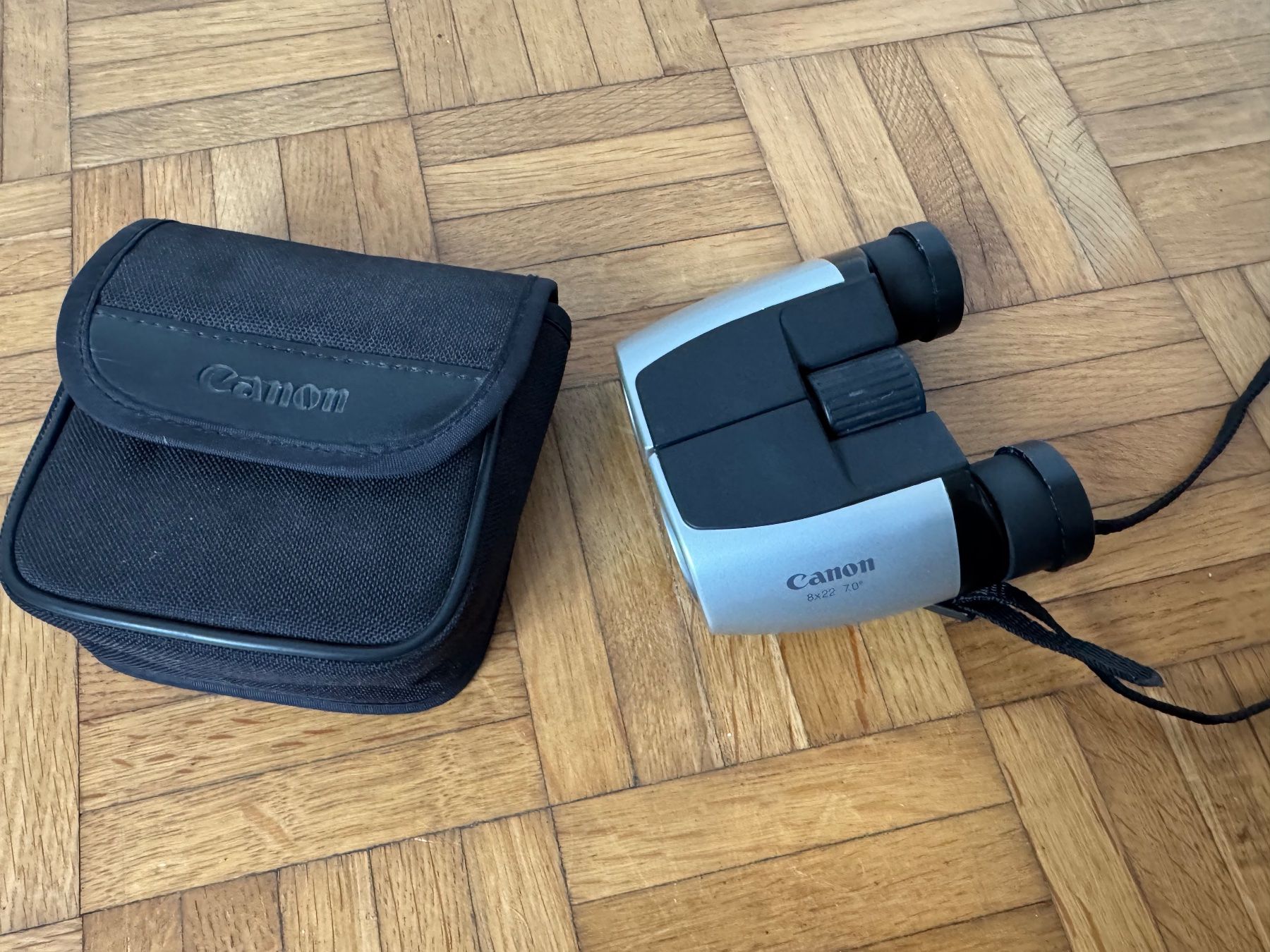 Canon Binocoli: CANON FERNGLAS FELDSTECHER 8X22 – Usato da Frauenfeld venduto da mani.s