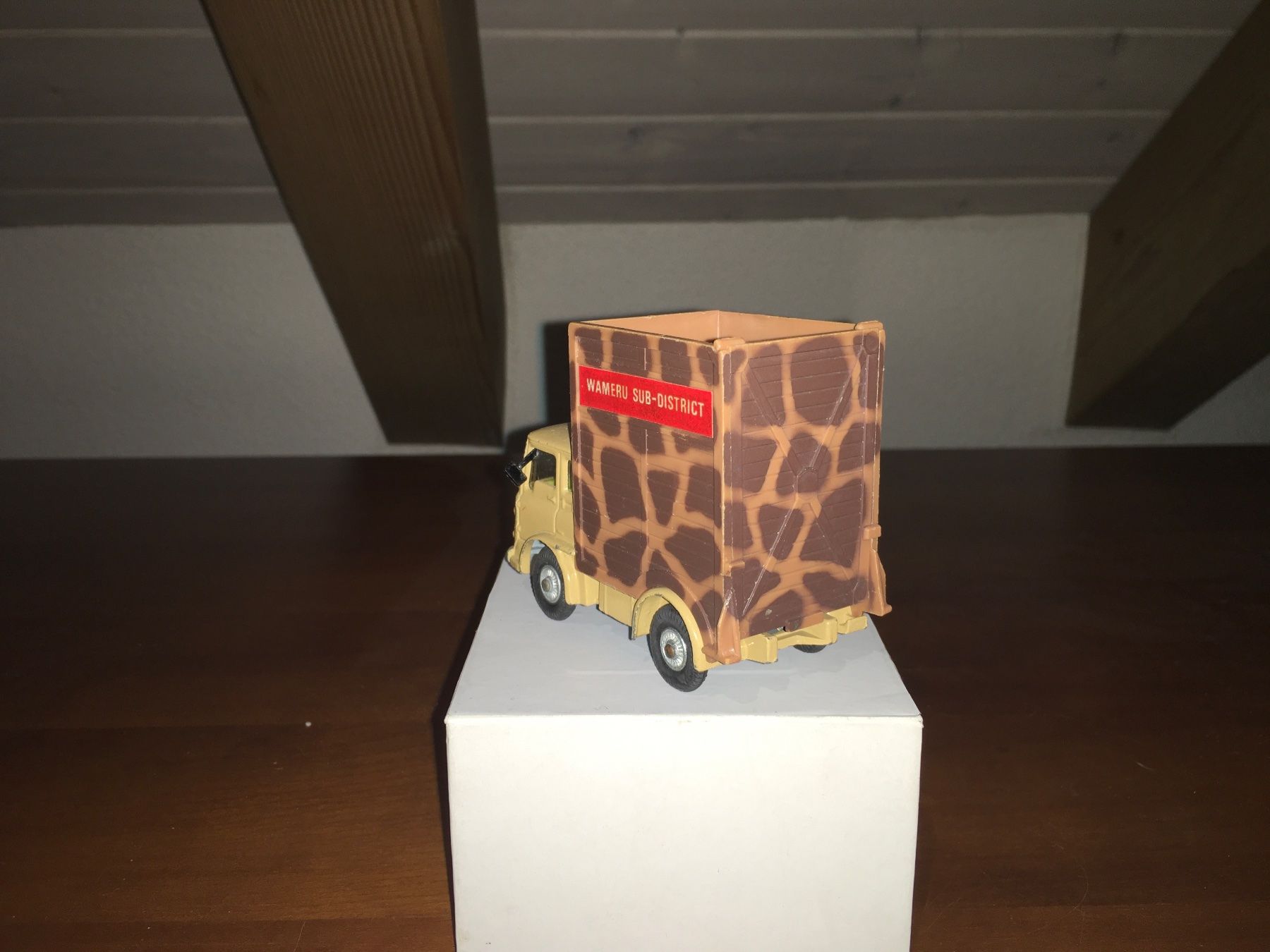 Corgi Toys Modellini d'auto: Bedfort Tractor Unit. - Corgi Toys – Usato da Wohlen AG venduto da PrivatSammlung 1