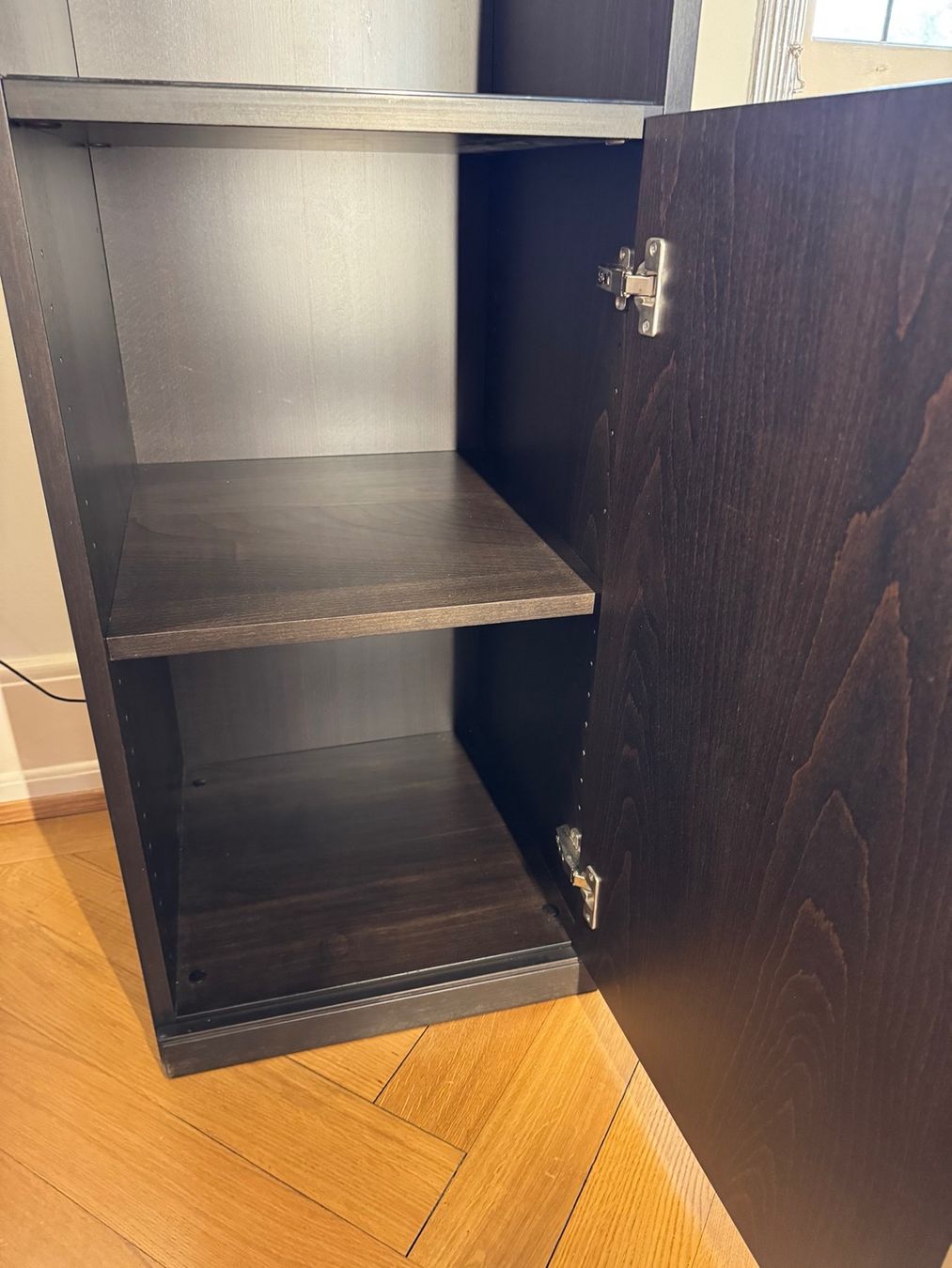 Armadi: Barschrank Team 7 – Usato da Basel venduto da mgessenay 4