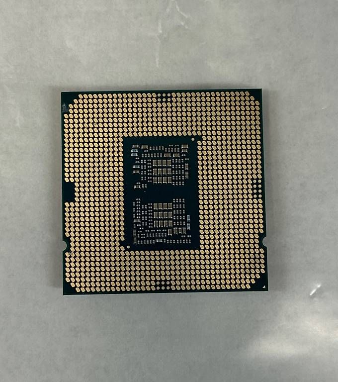 Intel Composants électroniques: Intel Core i7-10700K – D'occasion à Locarno par jon_x6mk 1