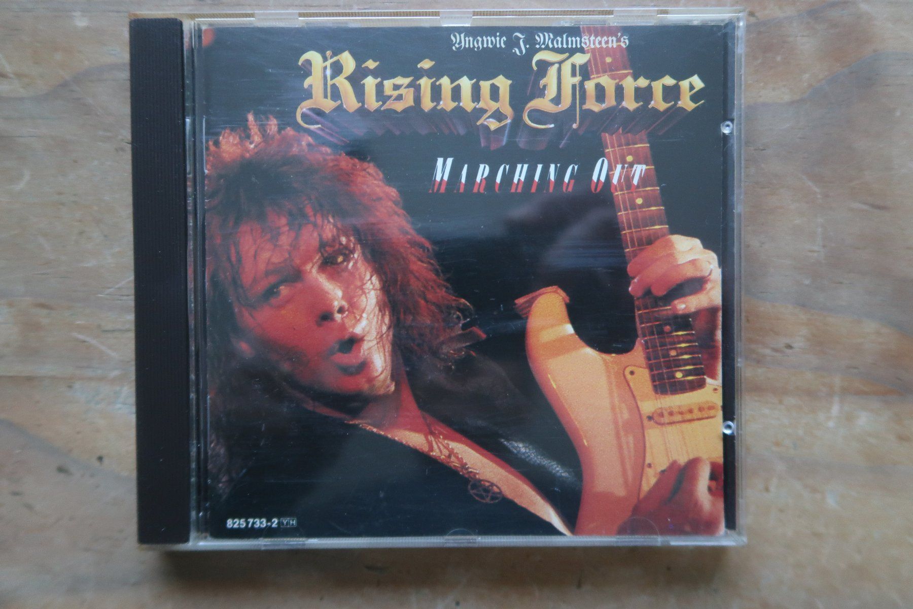 CD: YNGWIE MALMSTEEN - MARCHING OUT - CD – Usato da Basel venduto da Patiscat