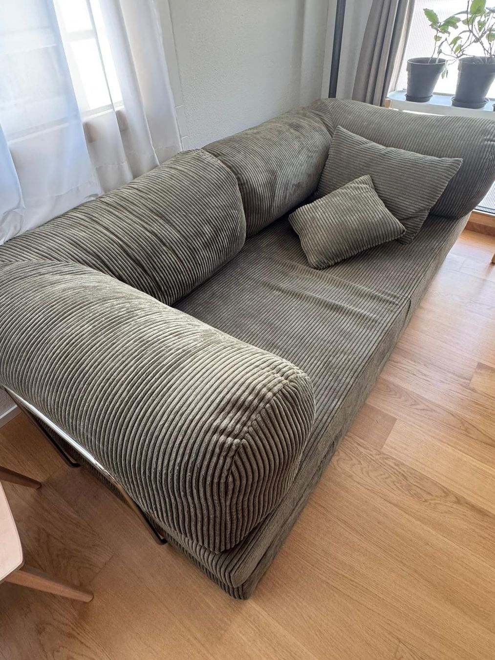 OMHU Divani: Original omhu TEDDY Sofa (neuwertig, kaum gebraucht) – Nuovo (secondo la descrizione) da Zürich venduto da joe_rdp5 1