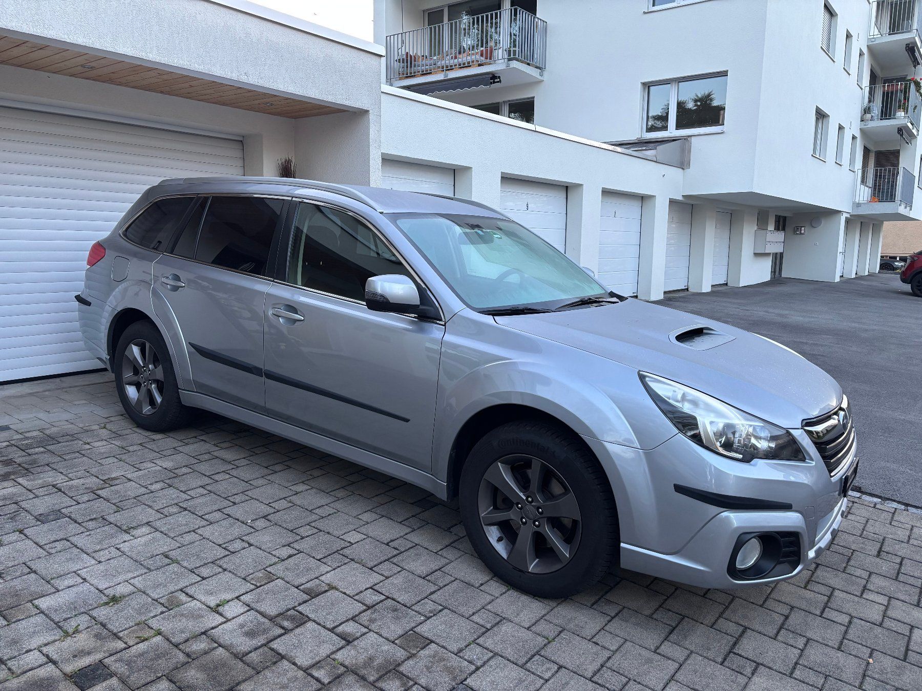 Subaru Autos: Subaru Legacy Outback – D'occasion à Heerbrugg par inf_8sh8