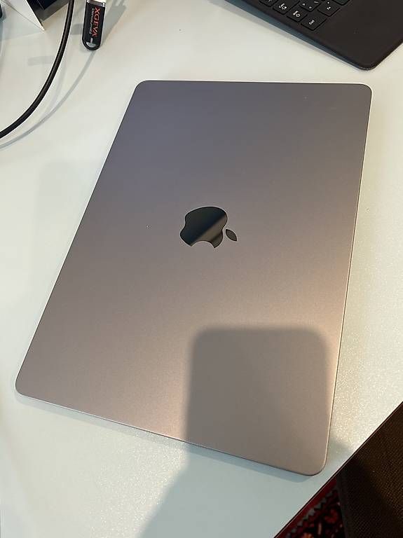 Apple Notebook: MacBook Air M2 aus 2022 – Usato da Zürich venduto da baste225 2
