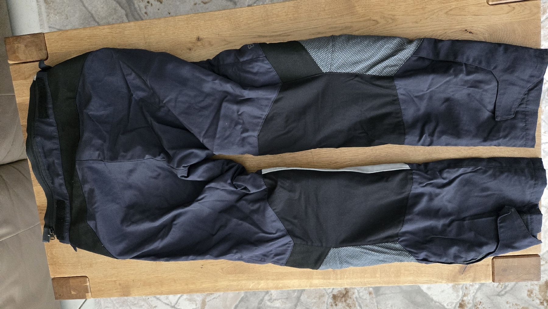 Lots de vêtements: Motorrad Kleidung – D'occasion à Frick par mirandatairirustemi 7