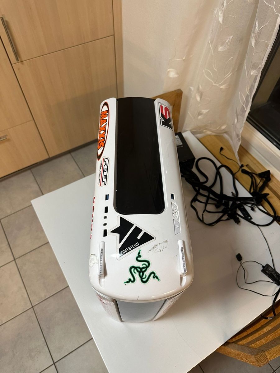 Thermaltake Custodie: Thermaltake Versa C22 RGB Snow Edition – Usato da Domat Ems venduto da SirAntunes 4
