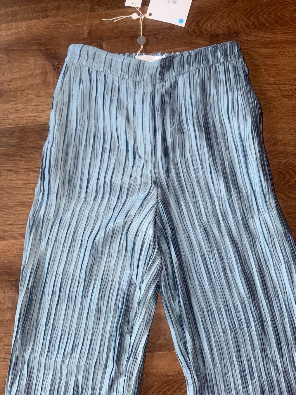 Pantaloni: Last chance till 19 June Jonathan Simkhai cut-out trousers-S – Nuovo e nell'imballaggio originale da St-Sulpice VD venduto da juhdu 2