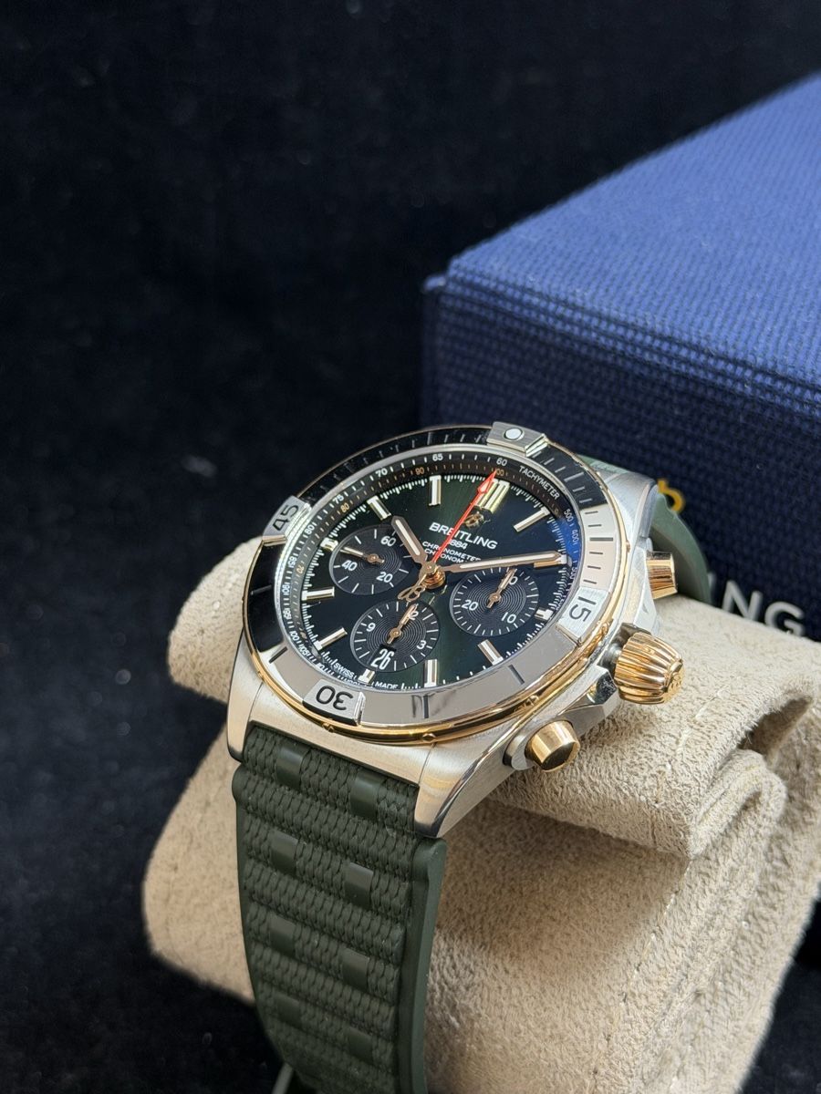 Breitling Orologi: Breitling Chronomat 2025 – Usato da Zürich venduto da Centralwatches 2