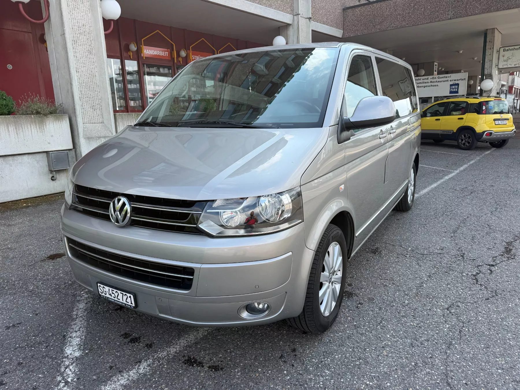 VW Autos: VW T5 Multivan – Gebraucht aus Uetliburg SG von filipos02 1
