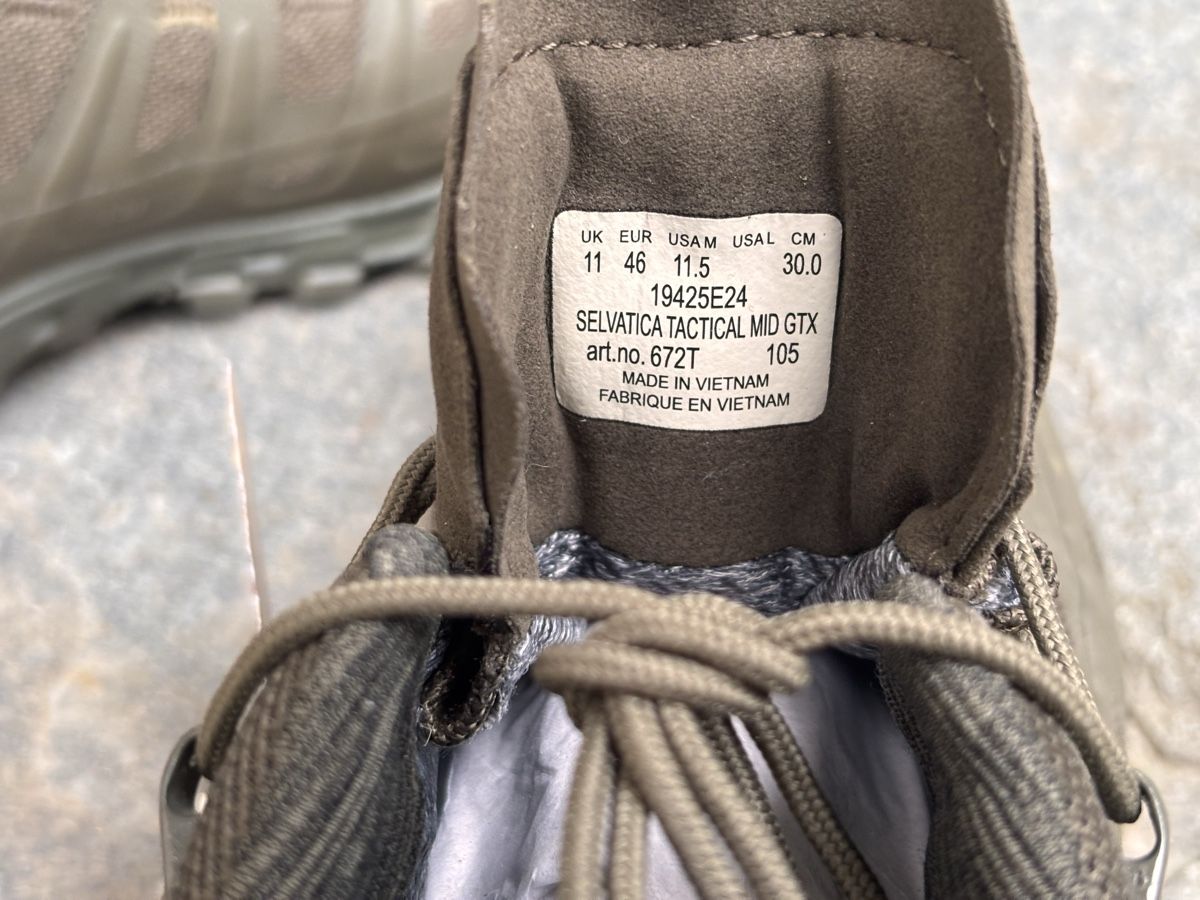 Aku Scarpe da uomo: Neue AKU Selvatica Tactical Mid Wanderschuhe, 46 – Nuovo (secondo la descrizione) da Näfels venduto da combytheseller 2