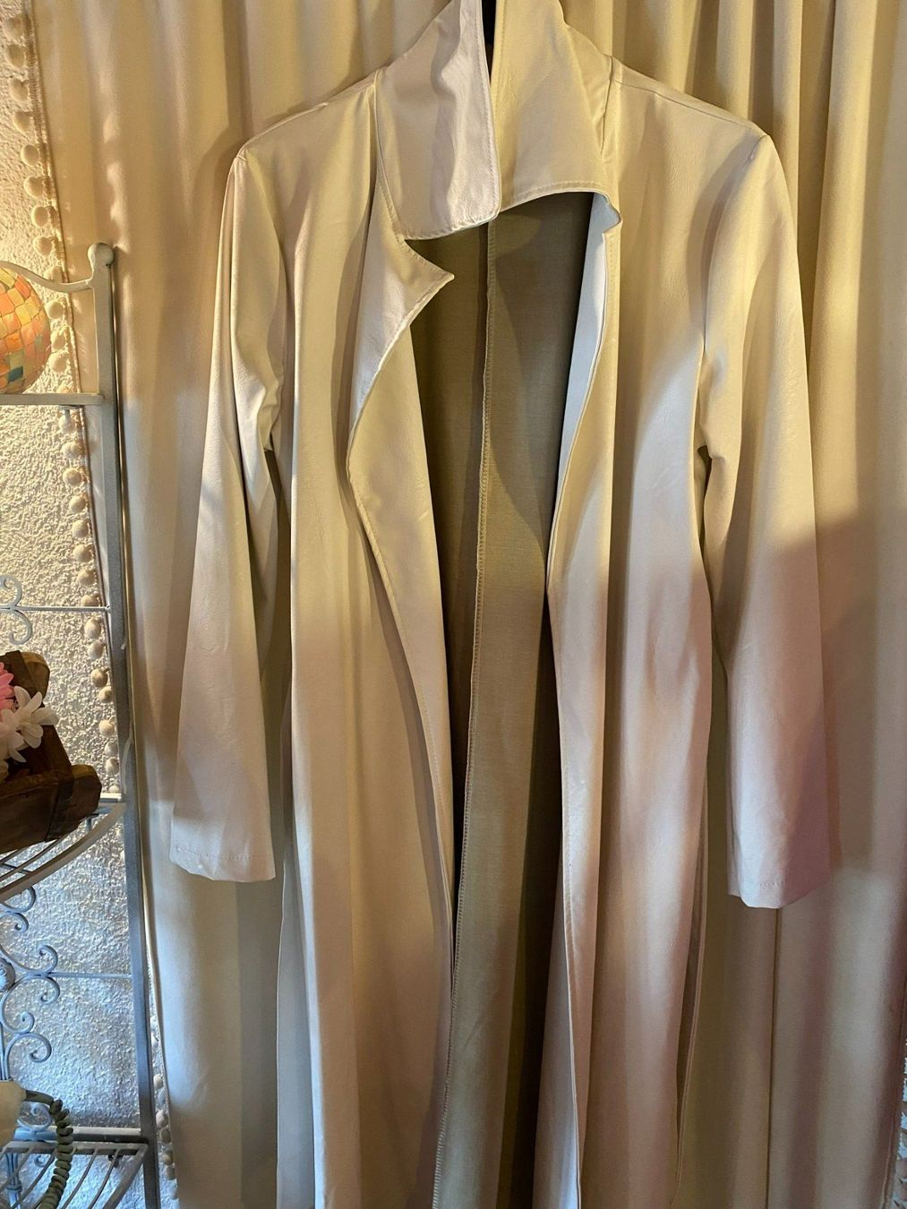 Cappotti: DAMEN LEDERMANTEL-WEISS – Nuovo (secondo la descrizione) da Meienried venduto da ManuelaBoutique 3