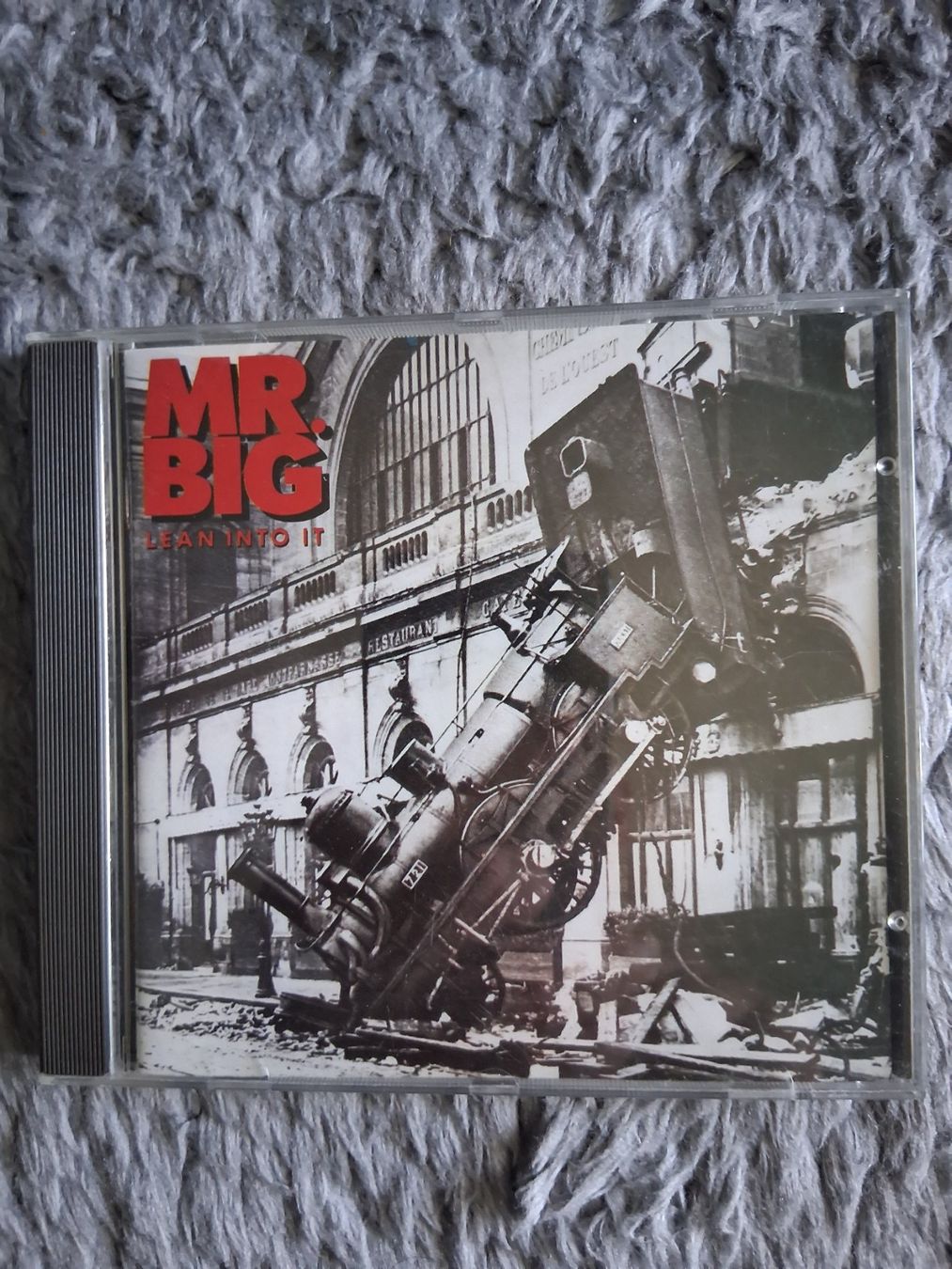 CD: MR. BIG       LEAN INTO IT         CD – Usato da Wetzikon ZH venduto da Ramones01