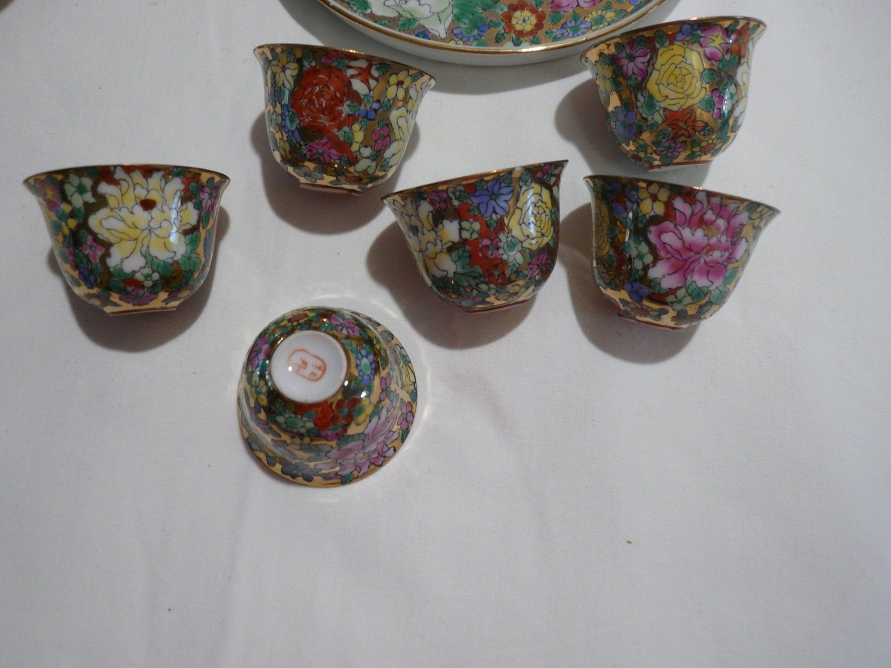 Tutte le decorazioni: Teeset 9-teilig, gemustert, Dekorations-Set – Usato da Rotkreuz venduto da Busa17 2
