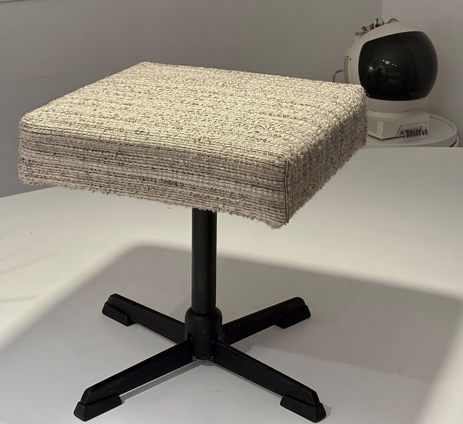 Sgabelli: HOCKER, 60ER, VINTAGE, MID CENTURY, STOFF, BEIGE – Usato da Dachsen venduto da Sven_Jasper 3
