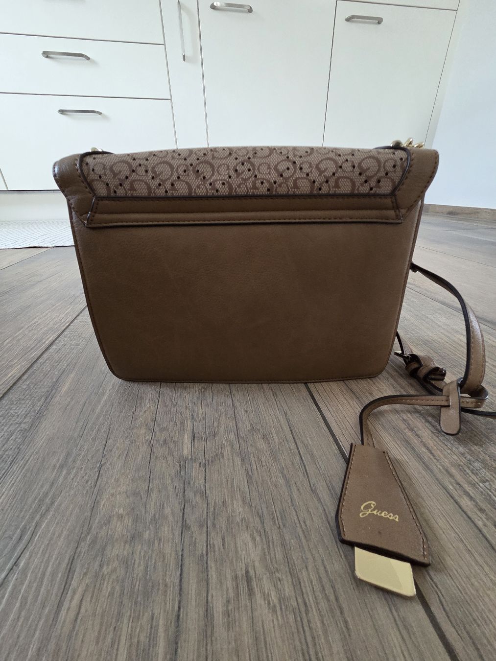 Guess Borse da donna: guess Tasche  – Usato da Frauenfeld venduto da bea_6m8y 1