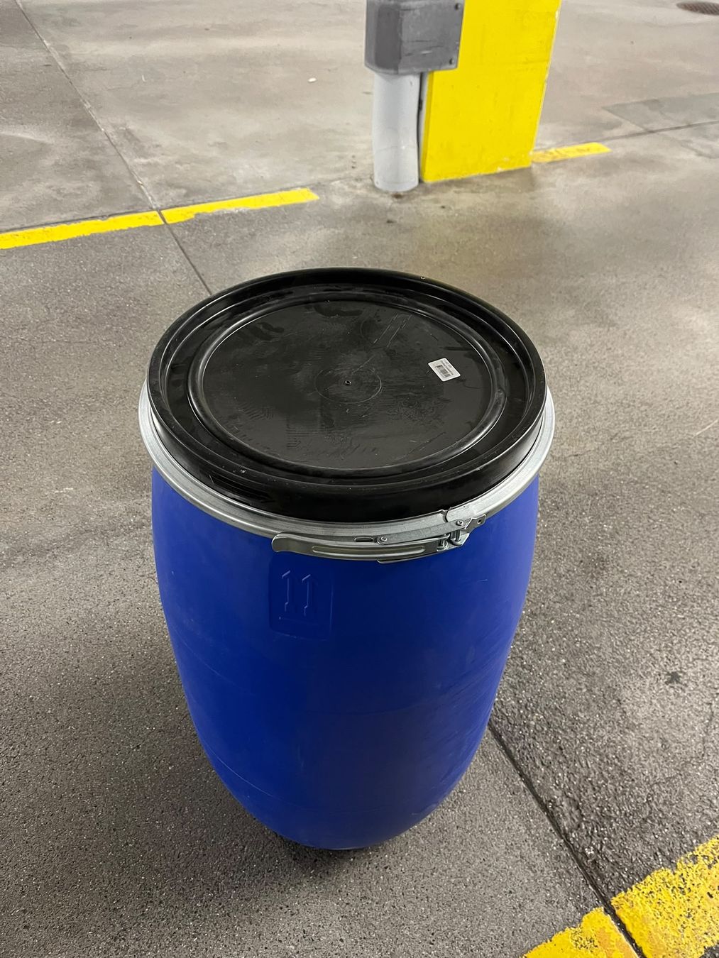 Accessoires: Fass Blau 120Liter – D'occasion à Schänis par Hoisepp 1