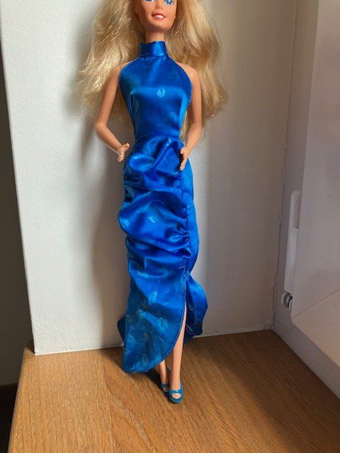 Bambole: Robe du soir pour Barbie – Usato da Les Ponts-de-Martel venduto da Jolisa