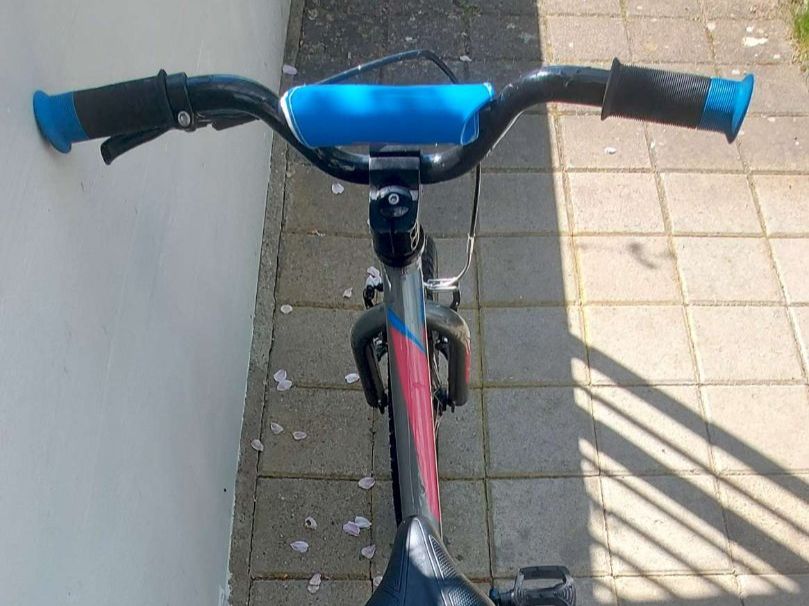 Specialized Vélos: Kinderfahrrad 12" – D'occasion à Baden par bab_6cxc 8