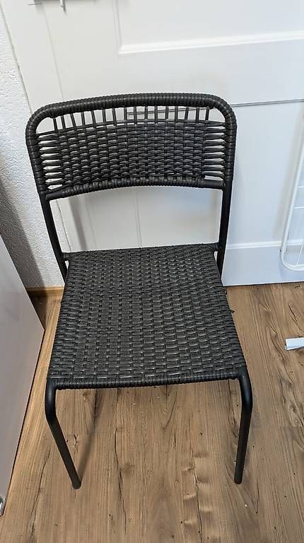 Tables: Balkon -Tisch mit 2 Stühlen – D'occasion à Breitenbach par ani_tc2l 2
