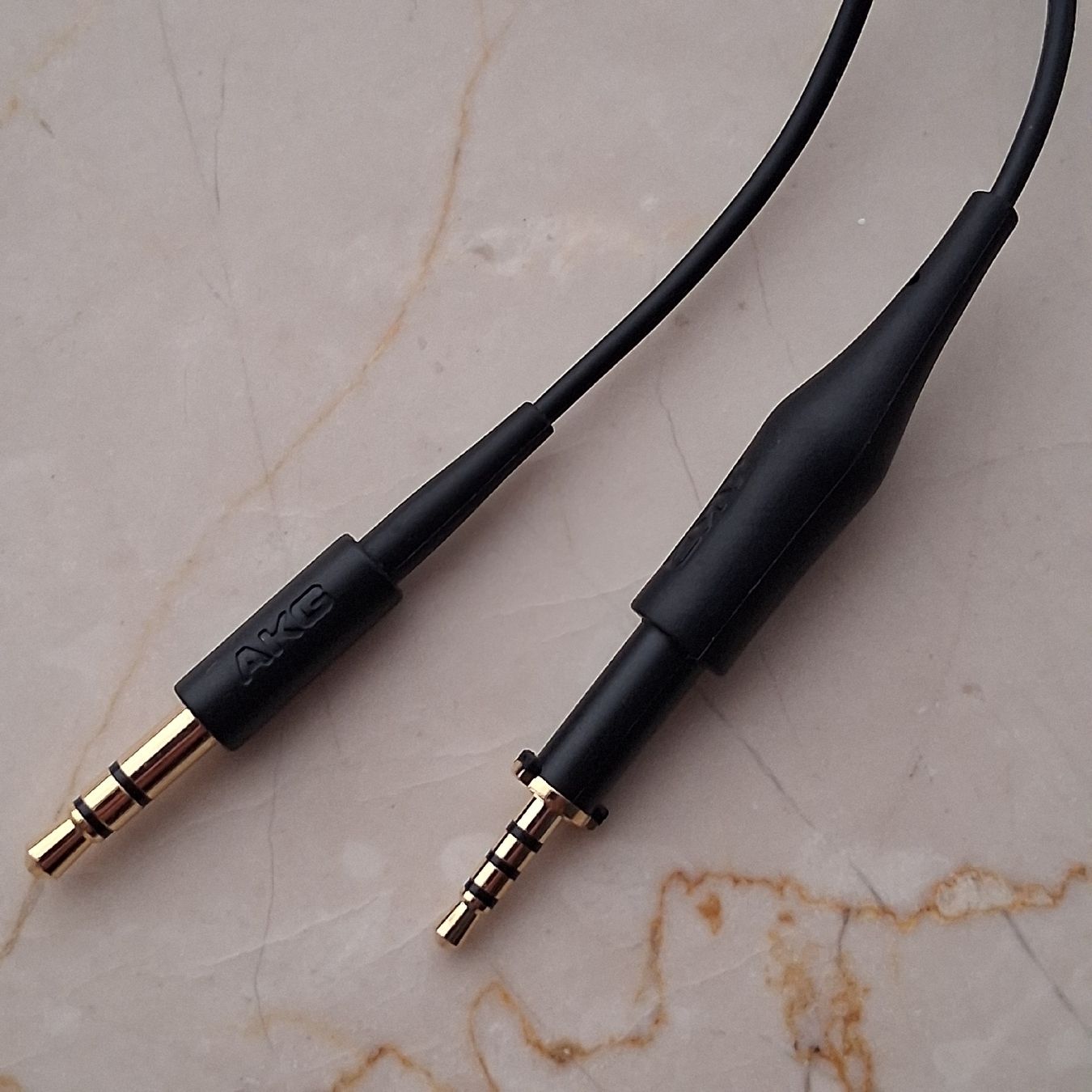 Akg Cavi: AKG Kopfhörer Kabel - 1.1m – Nuovo (secondo la descrizione) da Füllinsdorf venduto da Potz7