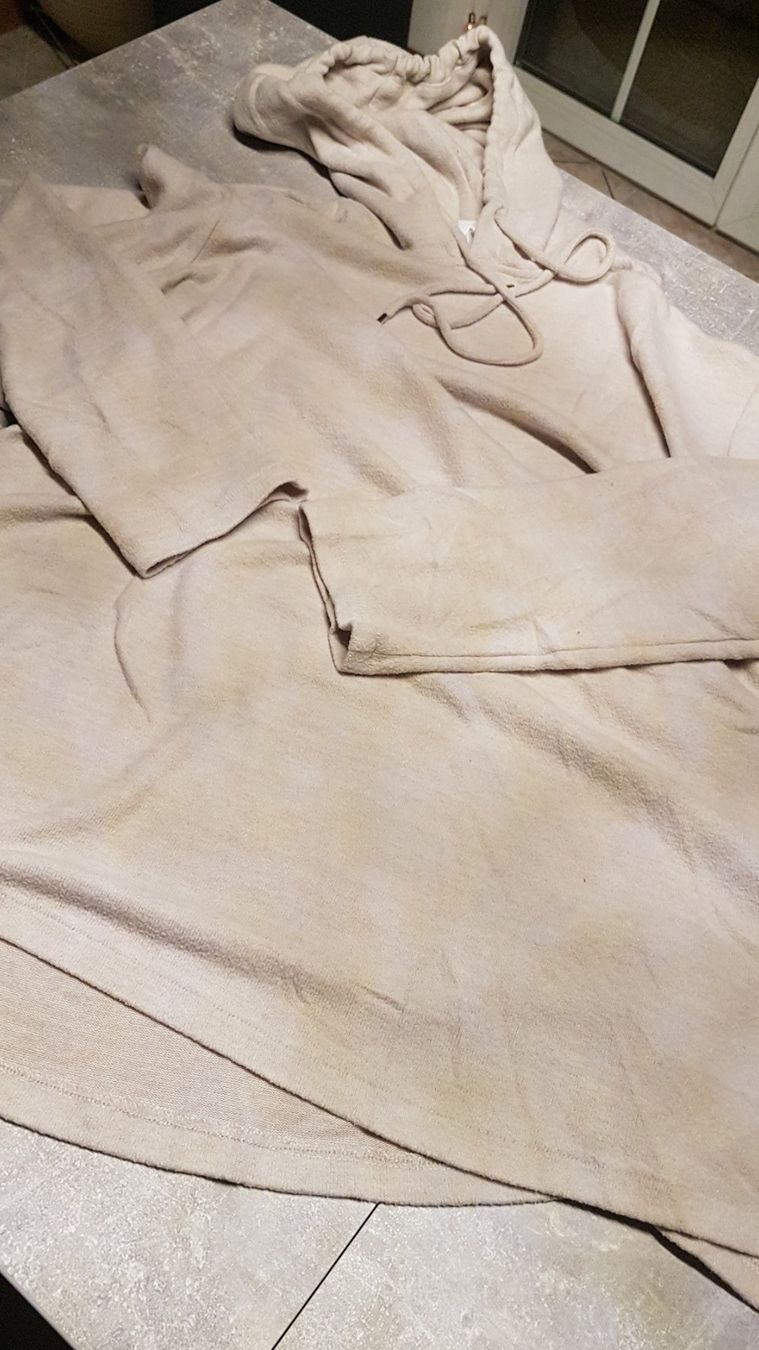 H&M Maglioni & Felpe: Pull grandeur M avec capuchon marque H&M – Usato da Villiers venduto da san_jn5w 4