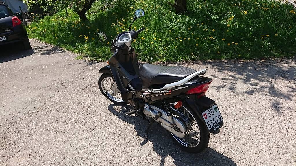 Honda Strasse: Honda ANF 125 Innova – Gebraucht aus Bazenheid von  1
