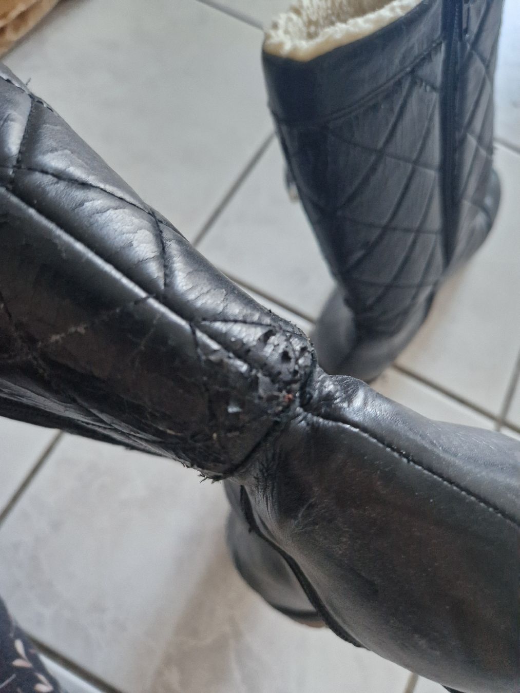 Scarpe da donna: Winterstiefel Grösse 40 – Usato da Aarburg venduto da augenschmaus8 4