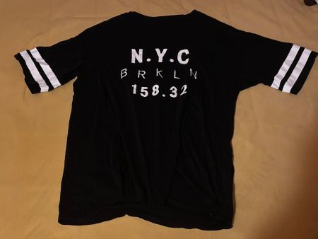 T-shirt noir à manches courtes NYC, taille M