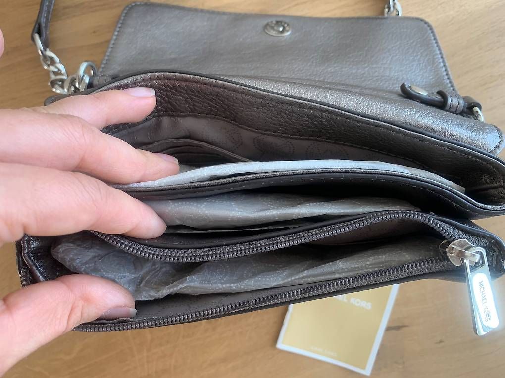 Michael Kors Taschen für Damen: Michael Kors Ledertasche Bedford Legacy Crossbody – Neu (gemäss Beschreibung) aus Sargans von jenabek 3