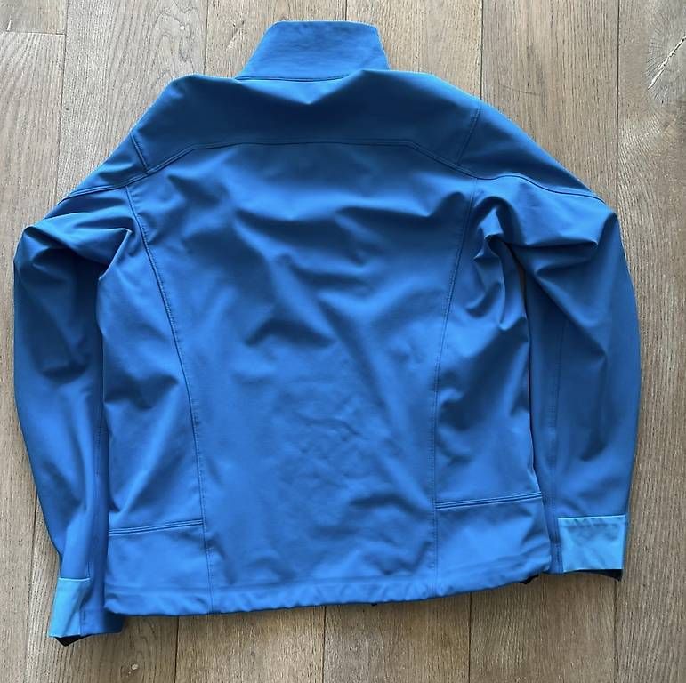 Jacken: Arcteryx Softshell S  – Gebraucht aus Alpnach Dorf von rerifeme 2
