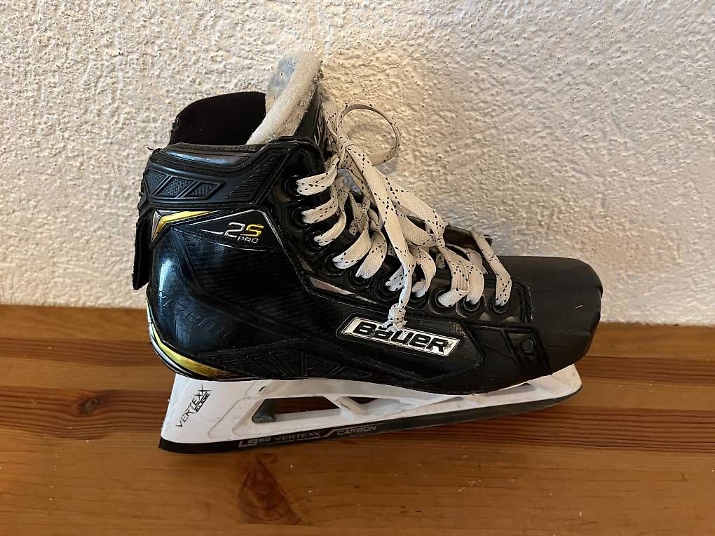 Bauer Pattini da ghiaccio: Hockey: patins de gardien, Bauer, taille 7D – Usato da Schliern b. Köniz venduto da couvet07 2