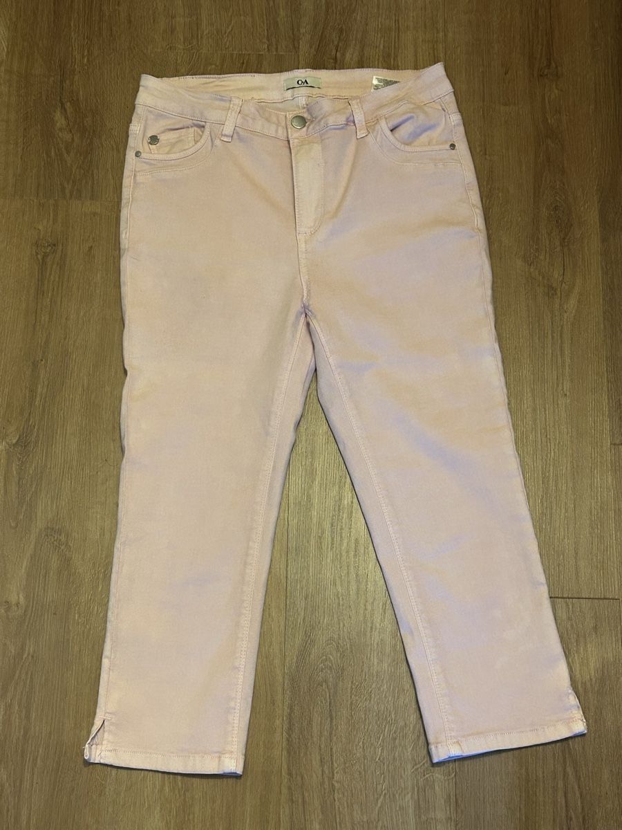 C&A Hosen: Pantalon rose 3/4 C&A – Neu (gemäss Beschreibung) aus Yverdon-les-Bains von Little_M0nster