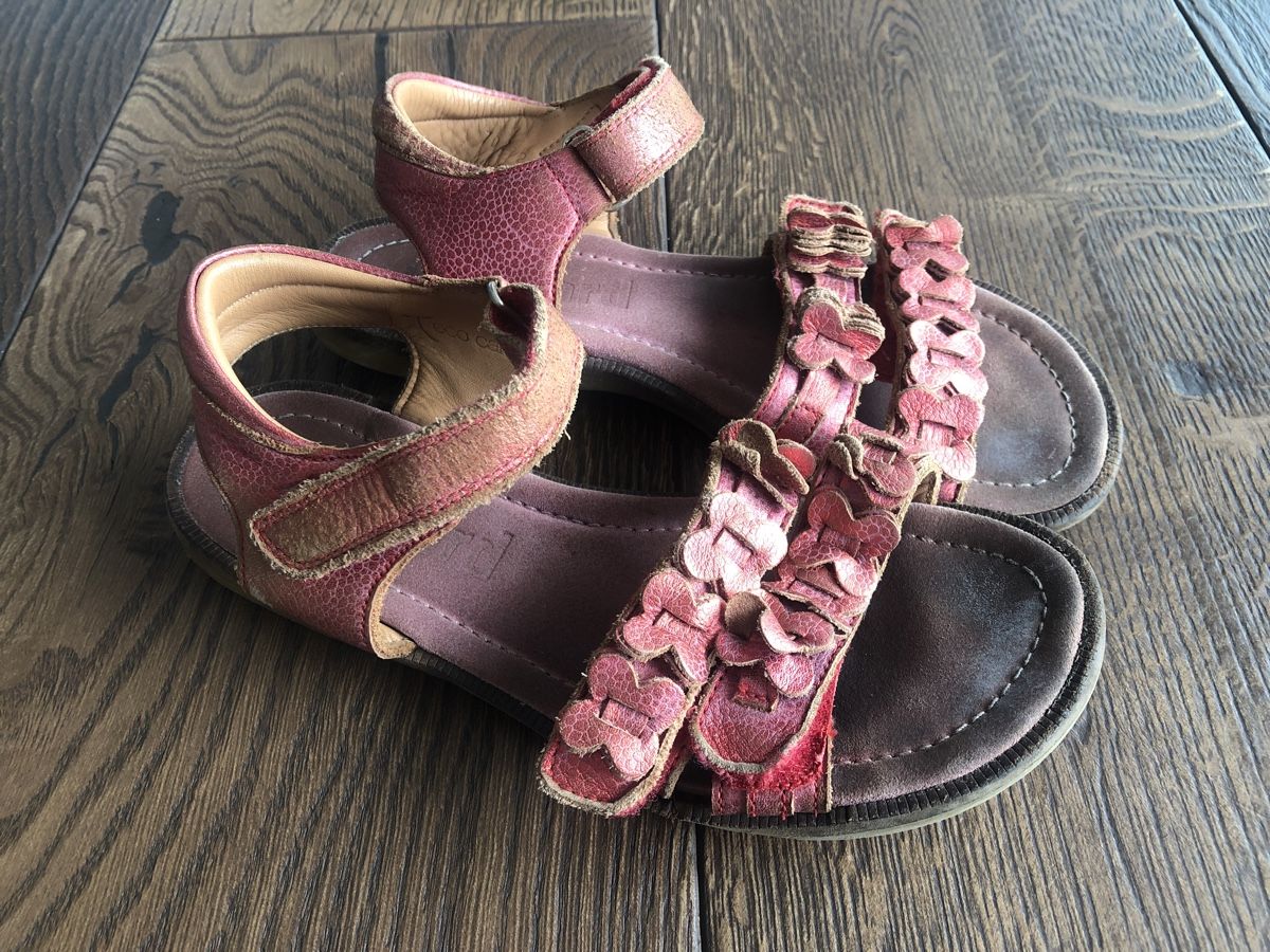 Bisgaard Scarpe per ragazze: Sandalen Mädchen Bisgaard Gr. 33 – Usato da Büren SO venduto da Nuri09