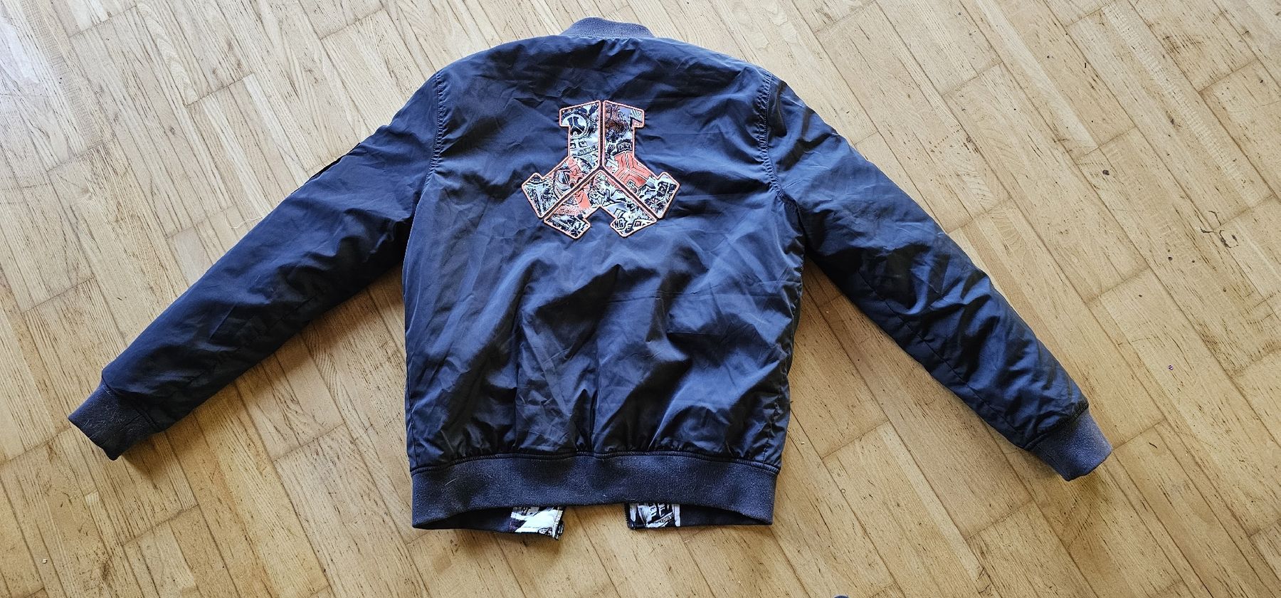 Giacche: Defqon 1 Bomberjacke – Usato da Eriswil venduto da hea_9d5v 3