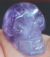 Deko Heilstein K-855 – Amethyst Schädel 11 Gramm – 2,5x2 cm