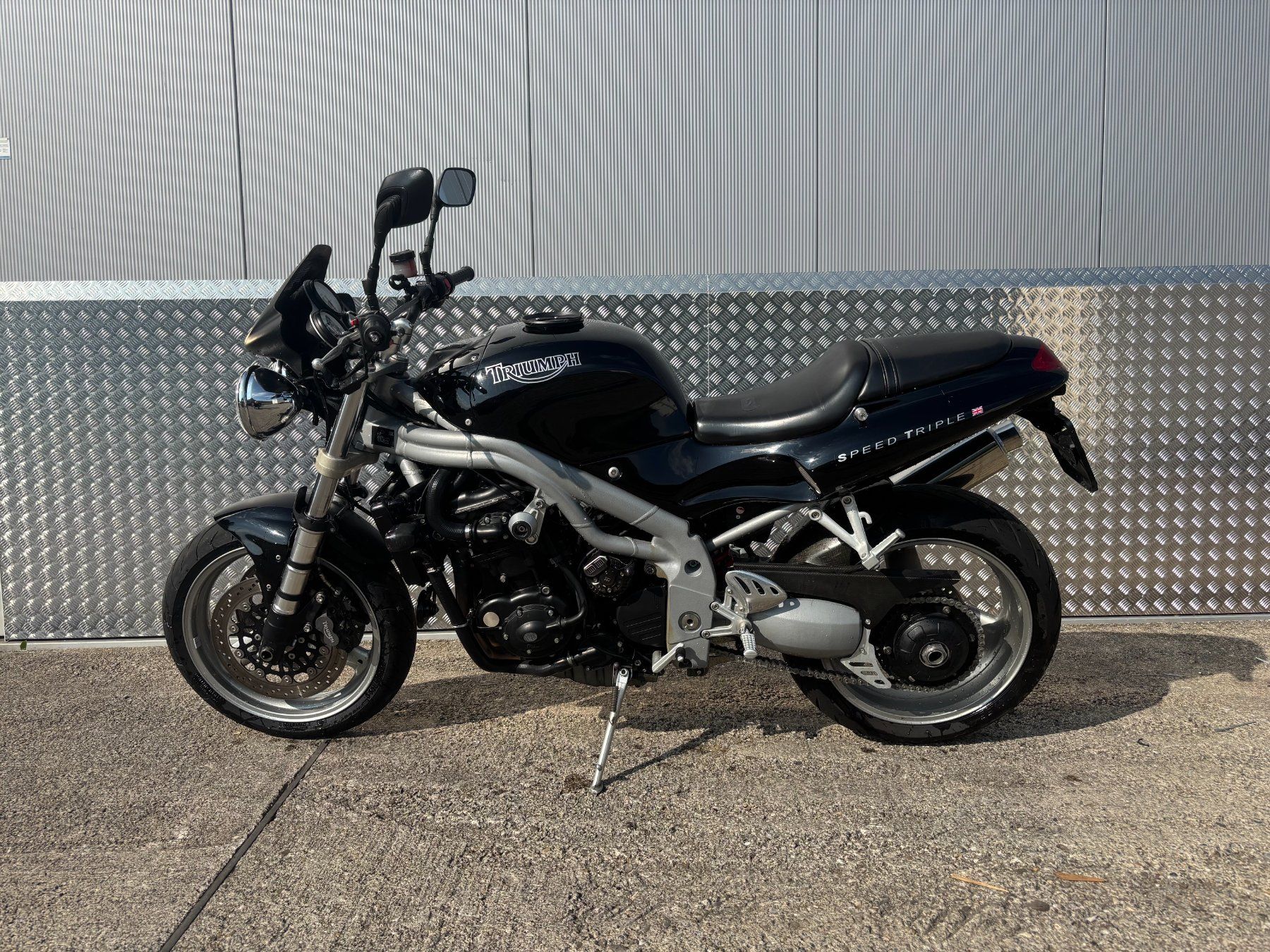 Triumph Strasse: Triumph Speed Triple 955i – Gebraucht aus Reichenburg von Roxy002