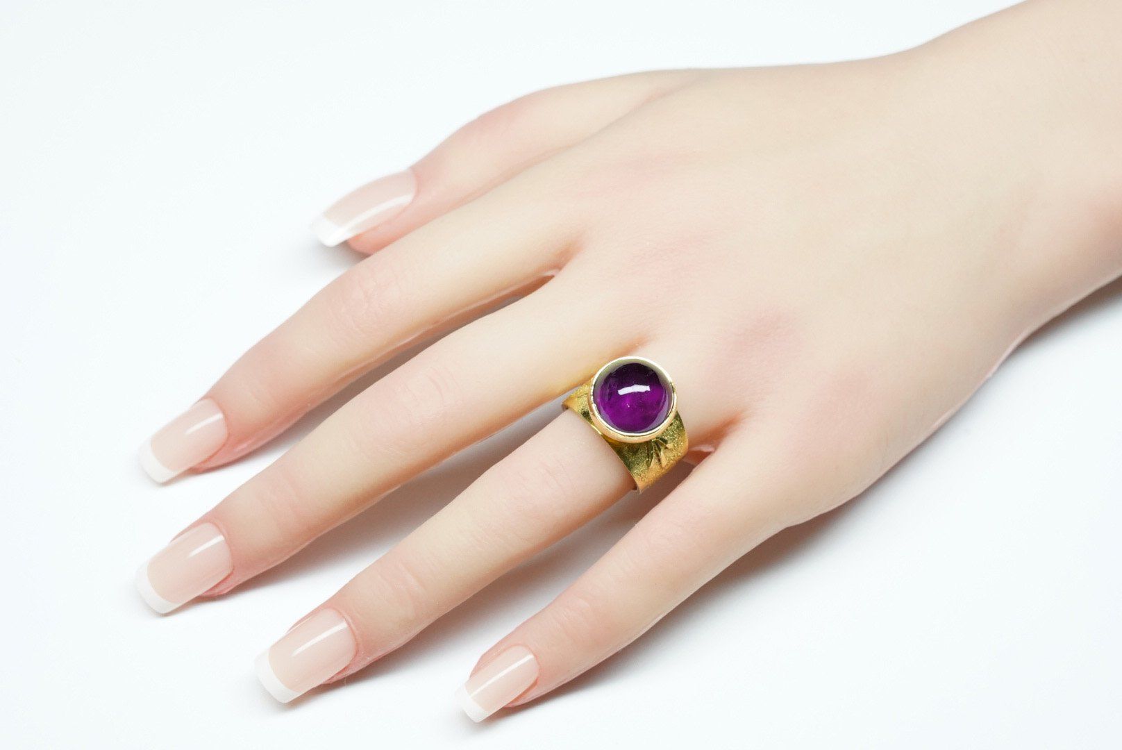 Anelli: Fingerring 18k Gelbgold mit Amethyst – Usato da Bülach venduto da Re-Jewelled 5