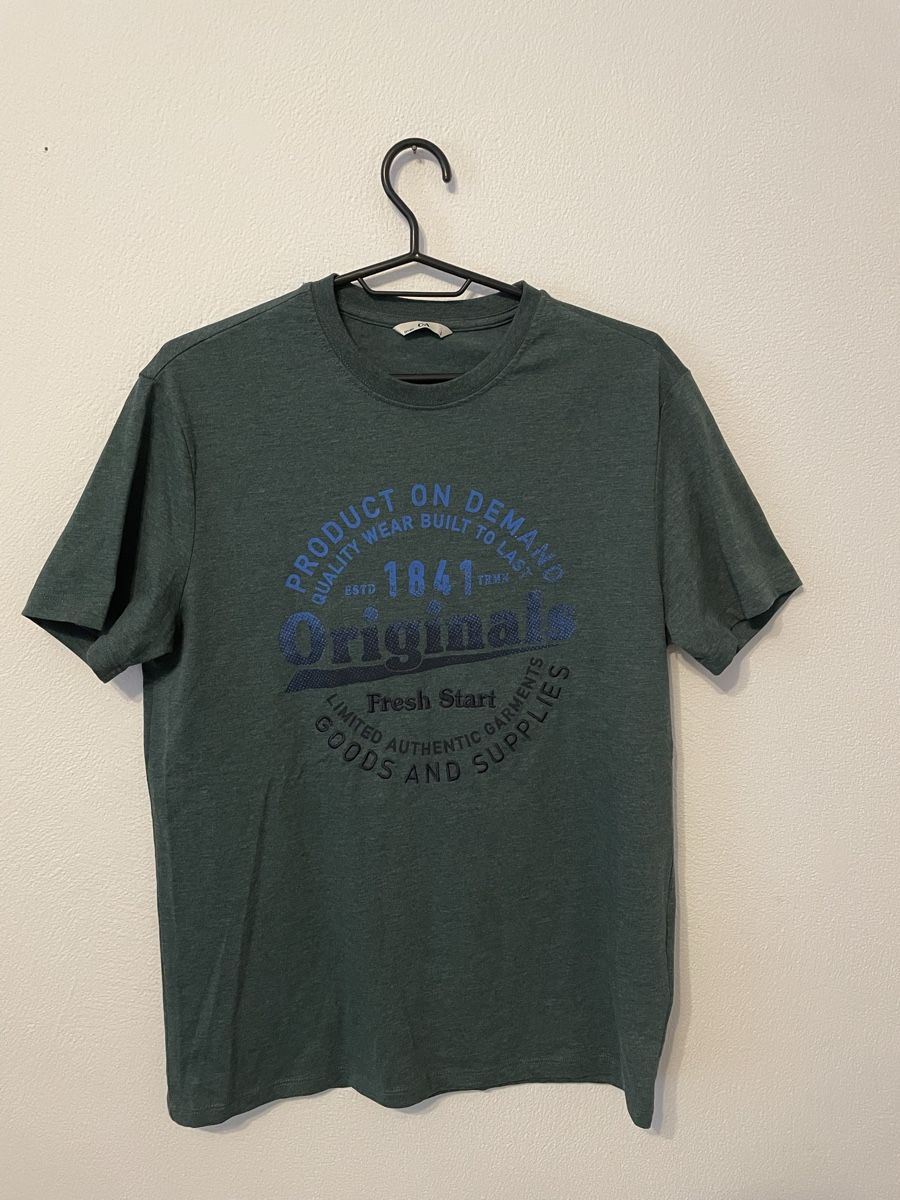 Lotti di vestiti: 3  T-Shirts Gr. S – Usato da Chur venduto da Tsambiko 7
