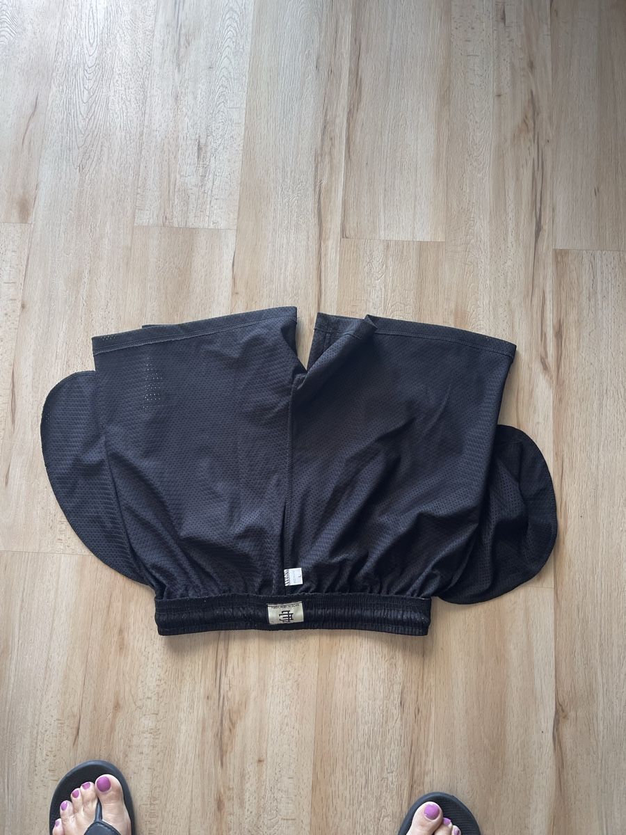Jeans: Shorts noirs, L, marque EE, neuf – Nuovo (secondo la descrizione) da Kloten venduto da Vermicelles 5