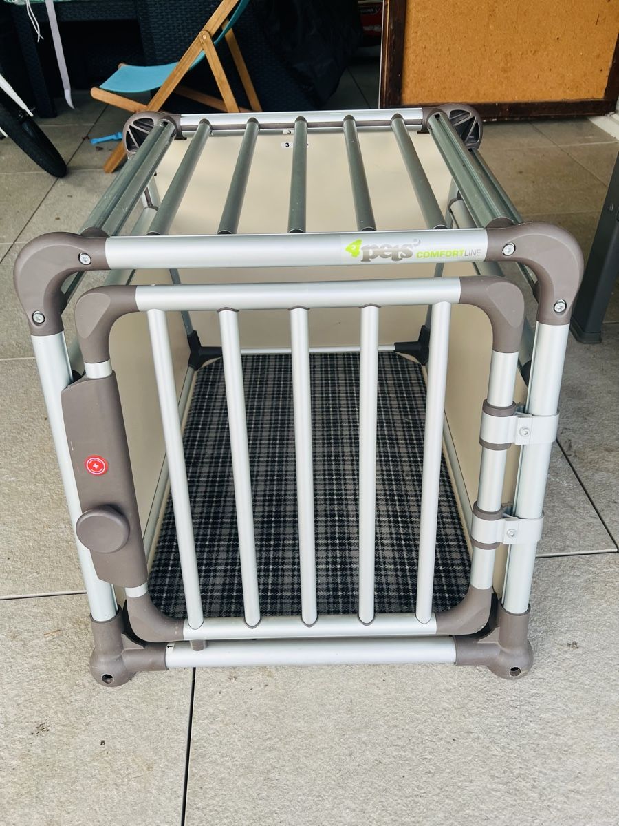 4pets Gabbie, trasporto & Sicurezza: 4Pets comfortline One S – Usato da Kriens venduto da pub_f79c 1