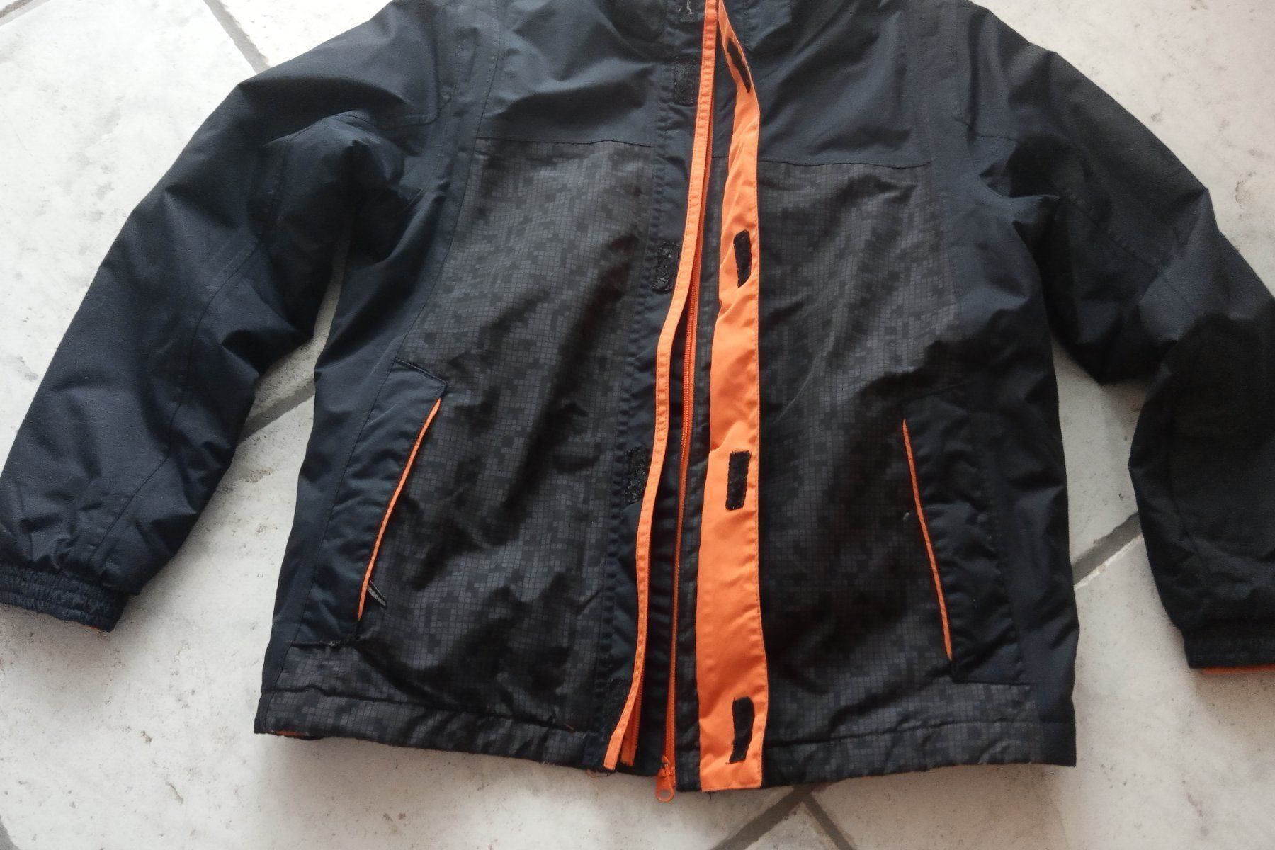 Jacken & Mäntel: Jungen Winterjacke 146/152 – Gebraucht aus Chur von Rodanisa 3
