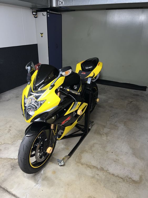 Suzuki Strada: Suzuki GSX-R 1000 – Nuovo (secondo la descrizione) da Rorschach venduto da mil_hls5 1