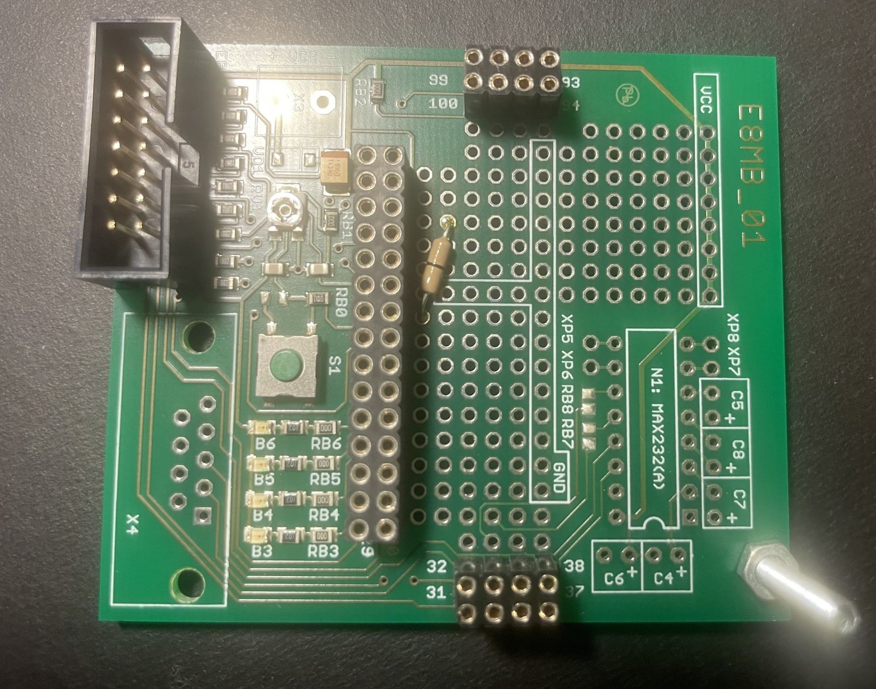 Componenti elettronici: RENESAS System Development Kit ModSDKM16C für CM16C28 uC – Usato da Hinwil venduto da RomRay 6