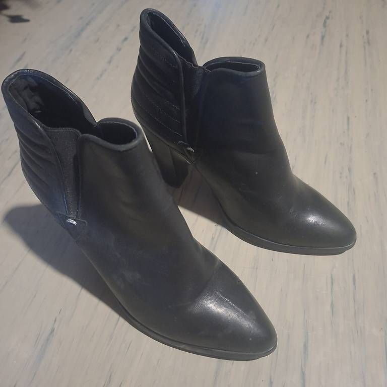 Scarpe da donna: Botines de la marque Koan 38 – Usato da Clarens venduto da gto_qlg5