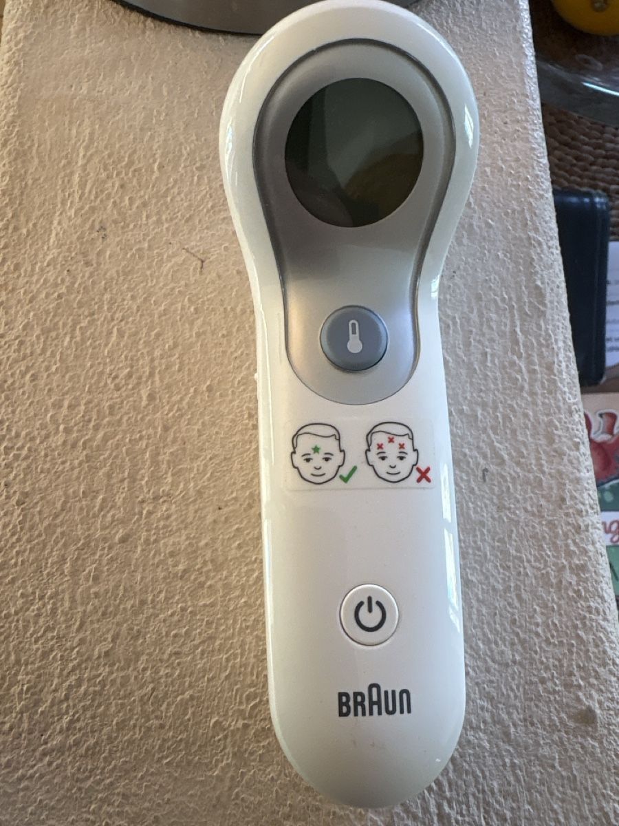 Braun Sonstiges für Haushalt & Wohnen: Braun No Touch + Touch Stirnthermometer  – Gebraucht aus Sarmenstorf von jan89