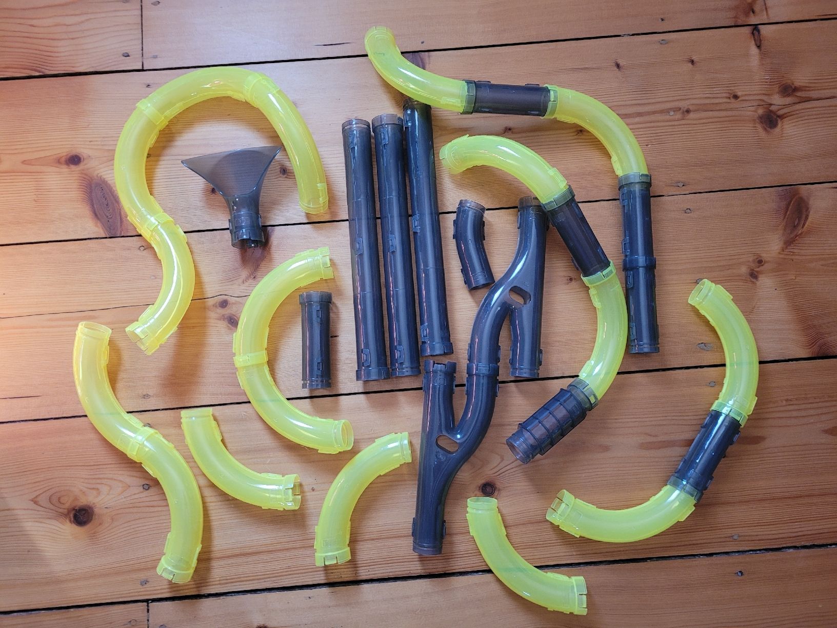 Jeux: Exost Loop Gravity Challenge Set  - Rennbahn  – D'occasion à Binningen par franzfritz 2