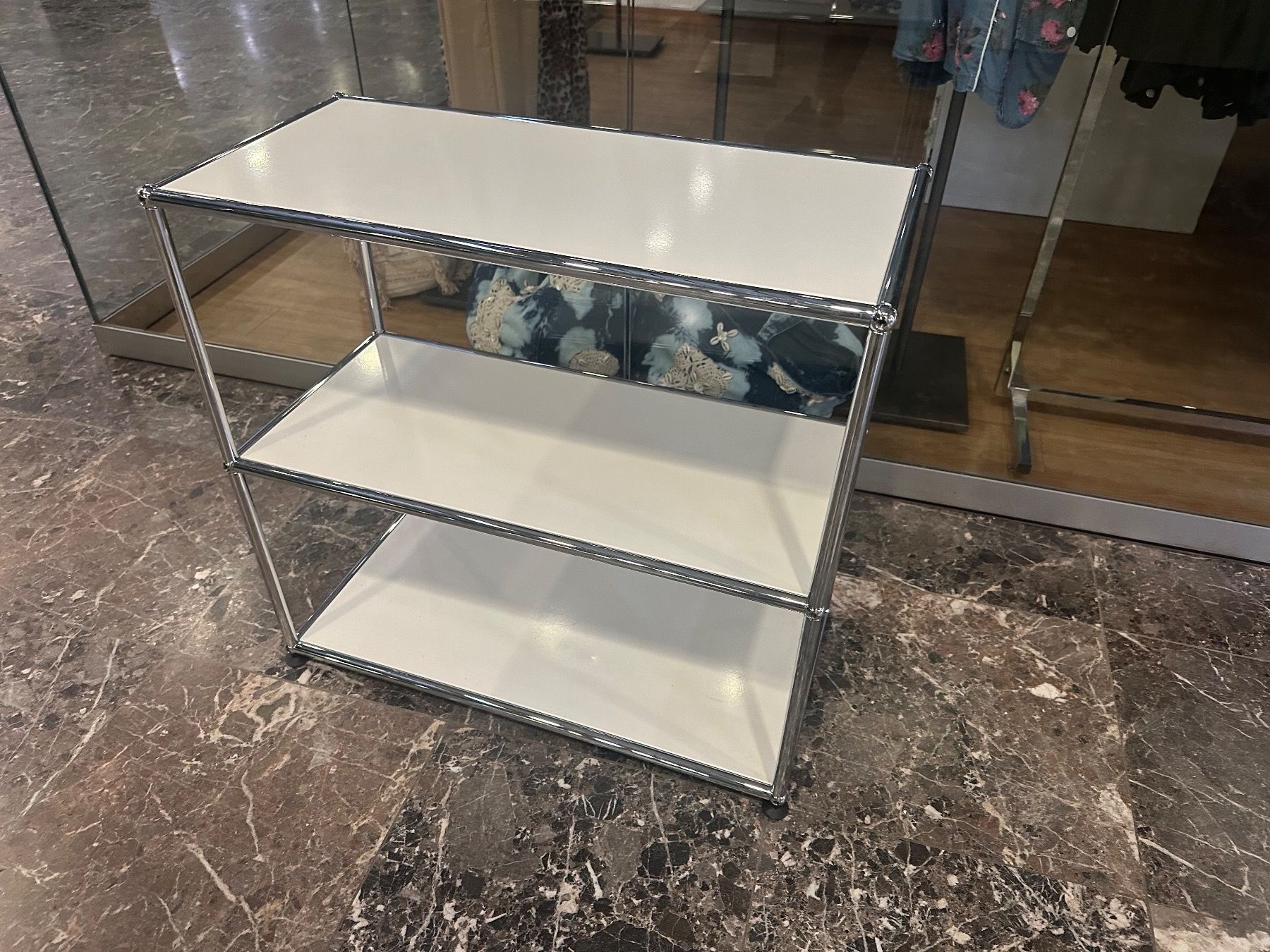 USM Regale: USM Regal – Gebraucht aus Pfaffhausen von only.lux 1