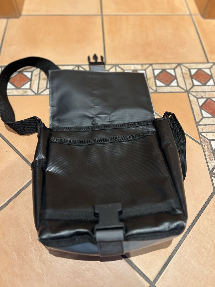 Borse da donna: Handtasche, Fröhlich, Schwarz – Usato da Grindelwald venduto da wand_24 2