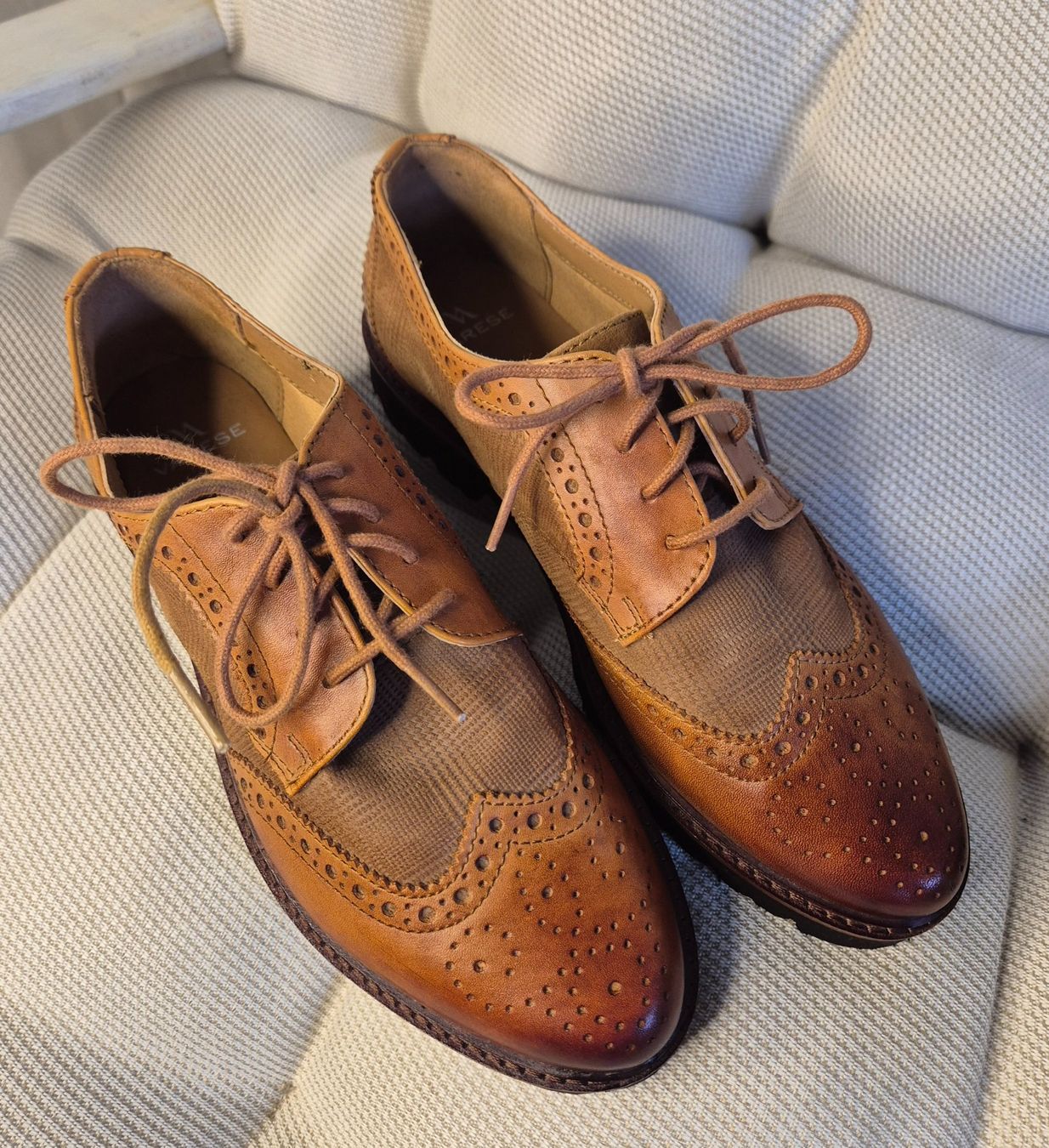 Scarpe da donna: Varese Oxfords – Usato da Leissigen venduto da ali_k9v8 3